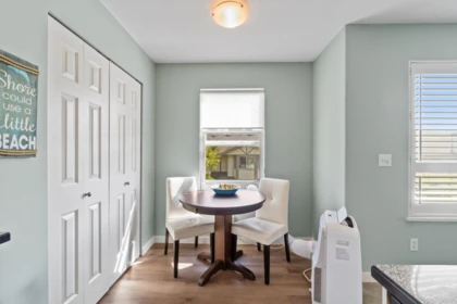 Primary Bathroom Photo of 213 20381 96 Avenue, Langley, BC