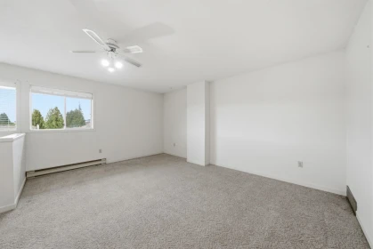 Laundry Room Photo of 25 32615 Murray Avenue, Abbotsford, BC
