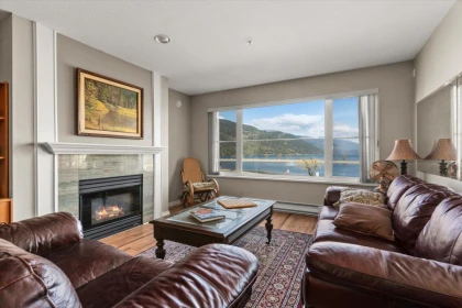 302 410 Esplanade Avenue, Harrison Hot Springs, BC, Harrison Hot Springs — Apartment/Condo for sale