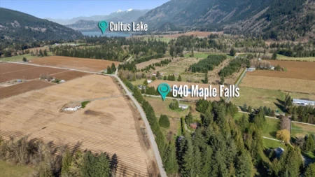 Office / Den Photo of 640 Maple Falls Road, Columbia Valley, BC