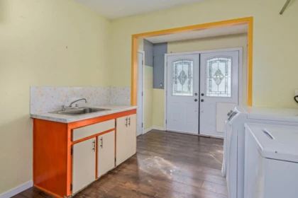 Basement Recreation Room Photo of 23566 52 Avenue, Langley, BC