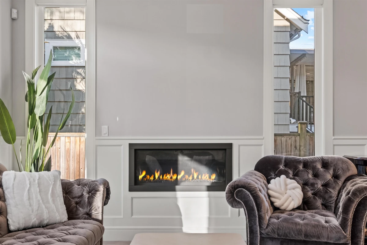 Living Room Photo of 1604 Hamilton Street, New Westminster, BC