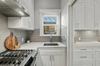 Guest Bathroom Photo of 1604 Hamilton Street, New Westminster, BC