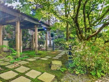 Front Yard Photo of 3207 939 Homer Street, Vancouver, BC