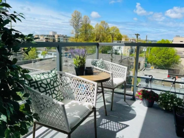 Kitchen Photo of 662 2080 W Broadway, Vancouver, BC