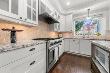 Guest Bathroom Photo of 7161 198 Street, Langley, BC