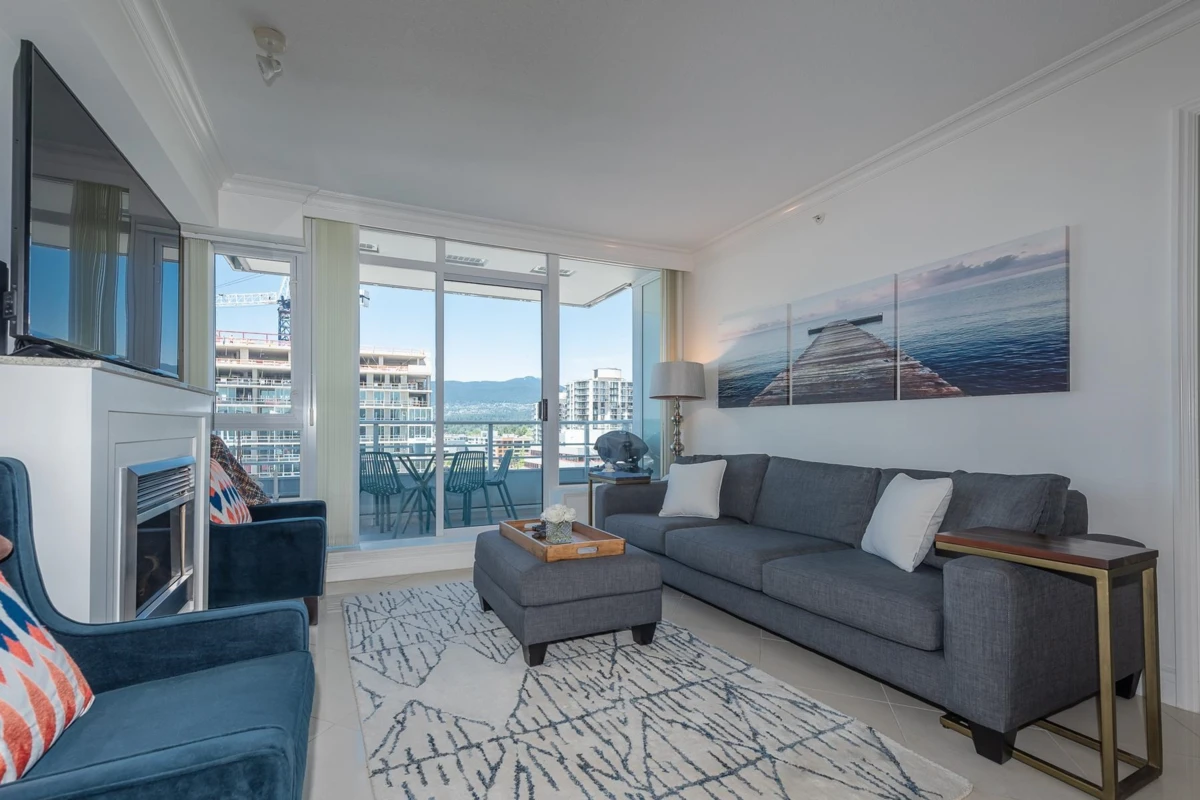 Living Room Photo of 1003 133 E Esplanade, North Vancouver, BC