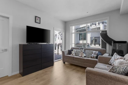 Kitchen Photo of 307 3315 148 Street, Surrey, BC