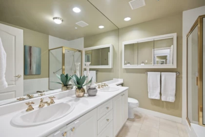 Guest Bathroom Photo of 216 5735 Hampton Place, Vancouver, BC