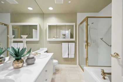 Powder Room Photo of 216 5735 Hampton Place, Vancouver, BC