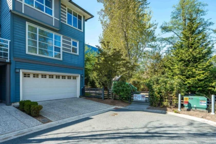 Front Yard Photo of 64 15405 31 Avenue, Surrey, BC
