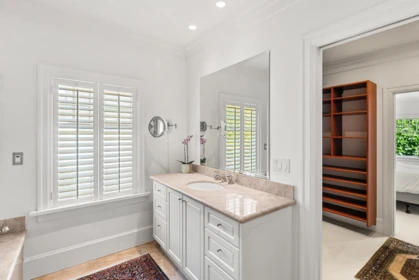 Hallway Photo of 6339 Adera Street, Vancouver, BC