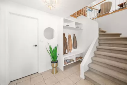 Entry Foyer Photo of 20065 37a Avenue, Langley, BC