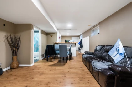 Hallway Photo of 15476 110 Avenue, Surrey, BC