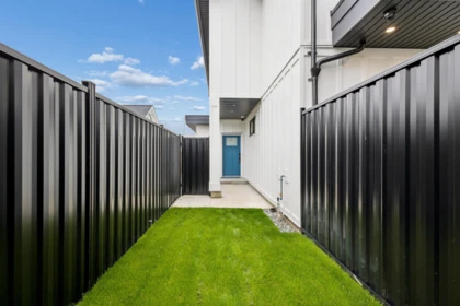 Garden / Landscaping Photo of 2 3639 E 46th Avenue, Vancouver, BC