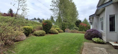 Backyard Photo of 2925 Cliffrose Crescent, Coquitlam, BC
