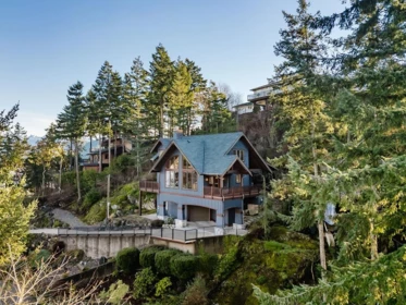 Hot Tub / Spa Photo of 401 Skyline Drive, Gibsons, BC