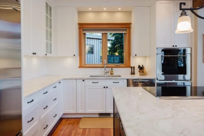Kitchen Island Photo of 401 Skyline Drive, Gibsons, BC