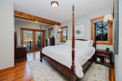 Office / Den Photo of 401 Skyline Drive, Gibsons, BC