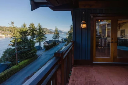 Street View Photo of 401 Skyline Drive, Gibsons, BC