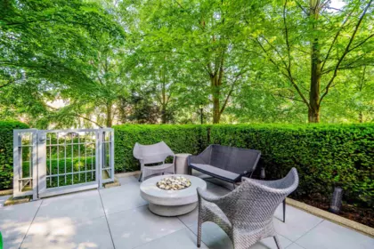 Hot Tub / Spa Photo of 107 323 Jervis Street, Vancouver, BC