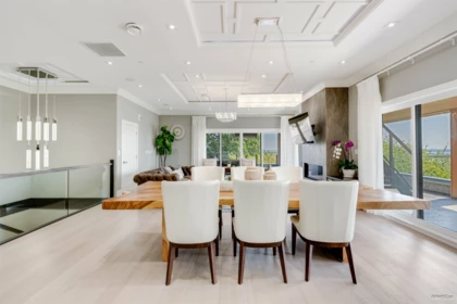 Walk-In Closet Photo of 15482 Pacific Avenue, White Rock, BC