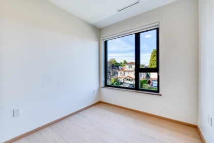 Powder Room Photo of 2 968 E 55th Avenue, Vancouver, BC