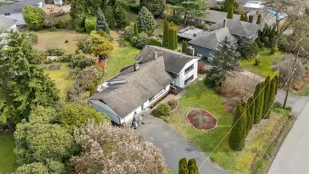 Community Amenities Photo (Clubhouse) of 675 Burley Drive, West Vancouver, BC