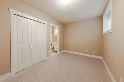 Entry Foyer Photo of 14650 61a Avenue, Surrey, BC