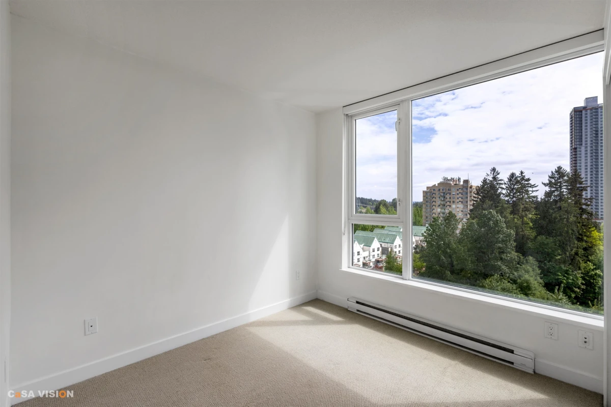 Dining Area Photo of 1606 13750 100 Avenue, Surrey, BC