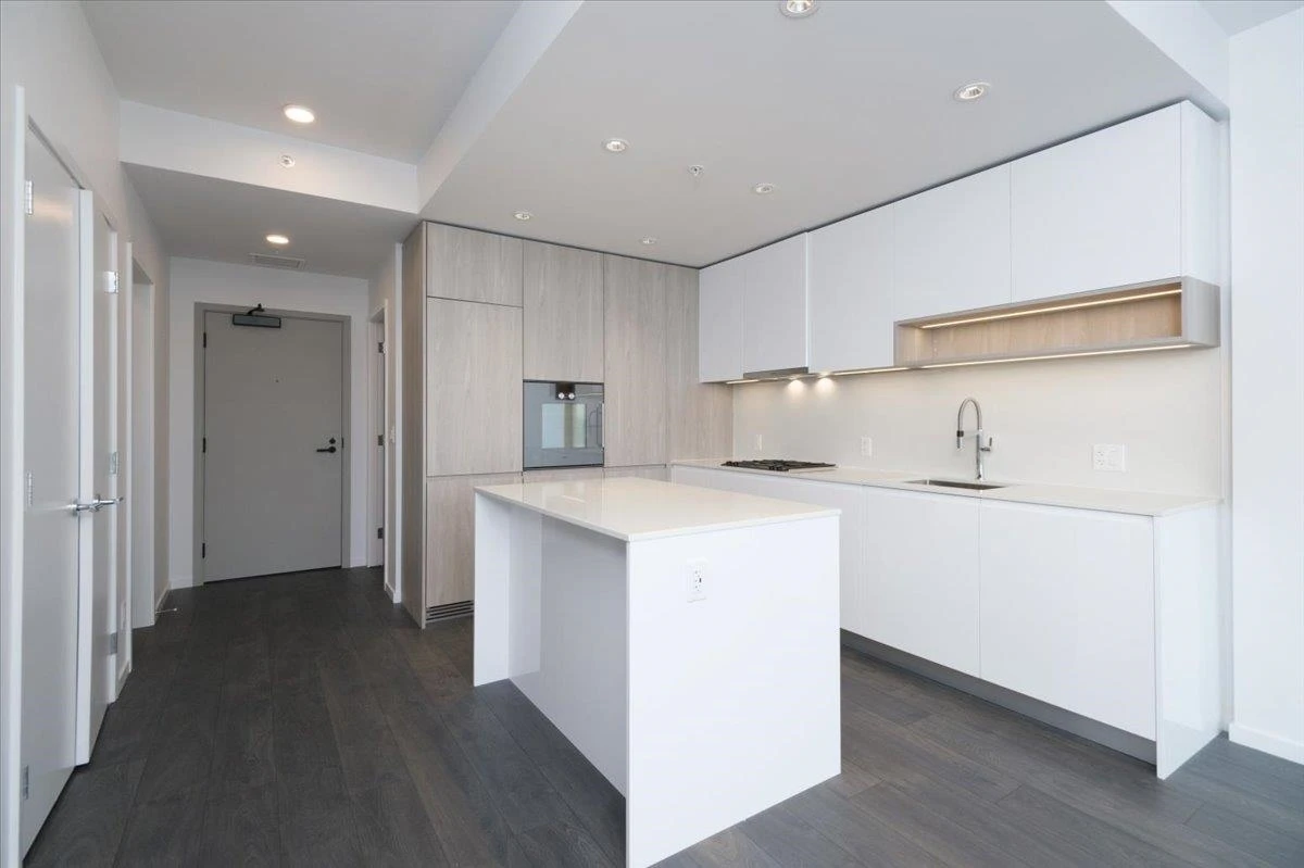 Dining Area Photo of 904 6808 Minoru Boulevard, Richmond, BC