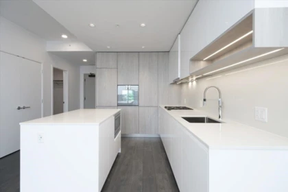Kitchen Island Photo of 904 6808 Minoru Boulevard, Richmond, BC