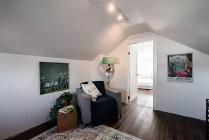 Hallway Photo of 2867 E Georgia Street, Vancouver, BC