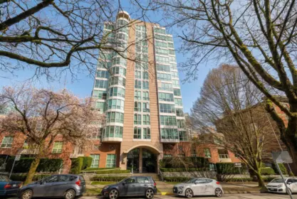 Front Yard Photo of 1003 1111 Haro Street, Vancouver, BC