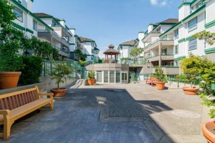 Hot Tub / Spa Photo of 409 1576 Merklin Street, White Rock, BC