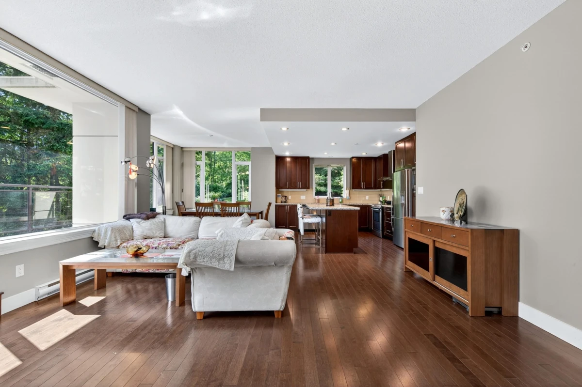 Living Room Photo of 708 2950 Panorama Drive, Coquitlam, BC
