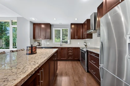 Walk-In Closet Photo of 708 2950 Panorama Drive, Coquitlam, BC