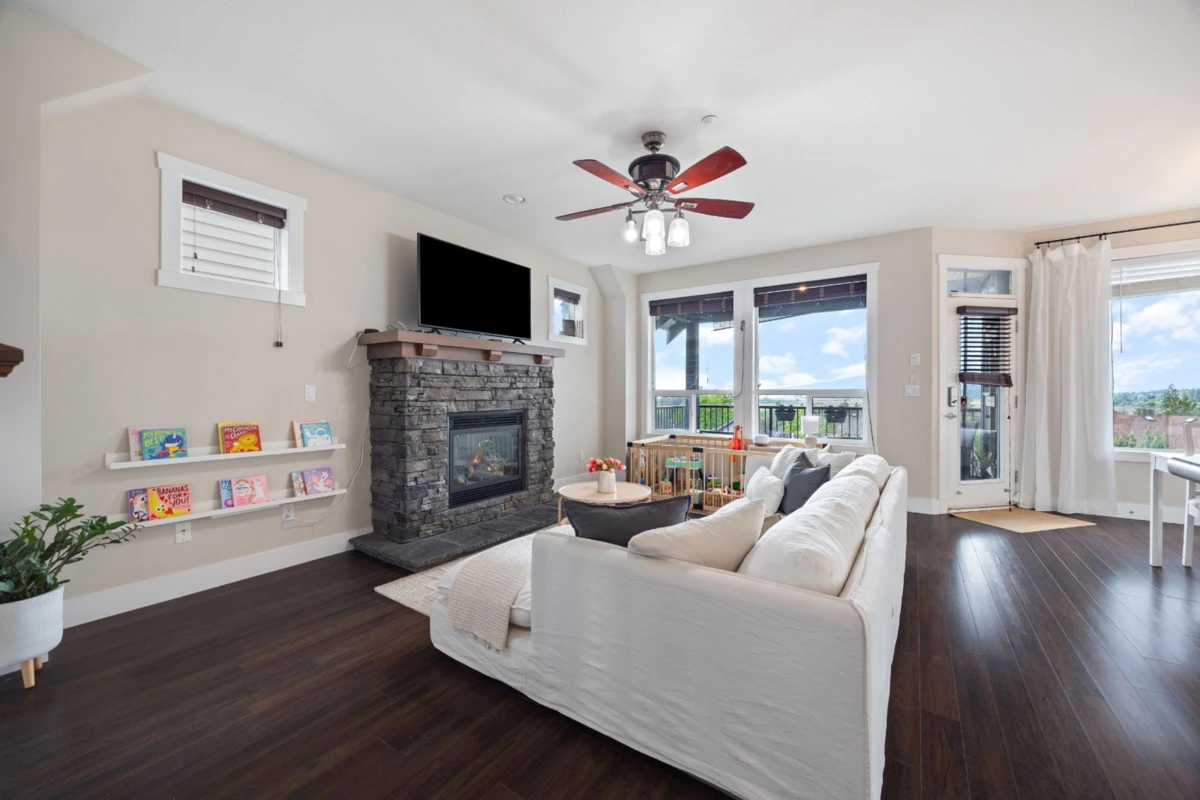 Dining Area Photo of 13679 Blake Loop, Maple Ridge, BC