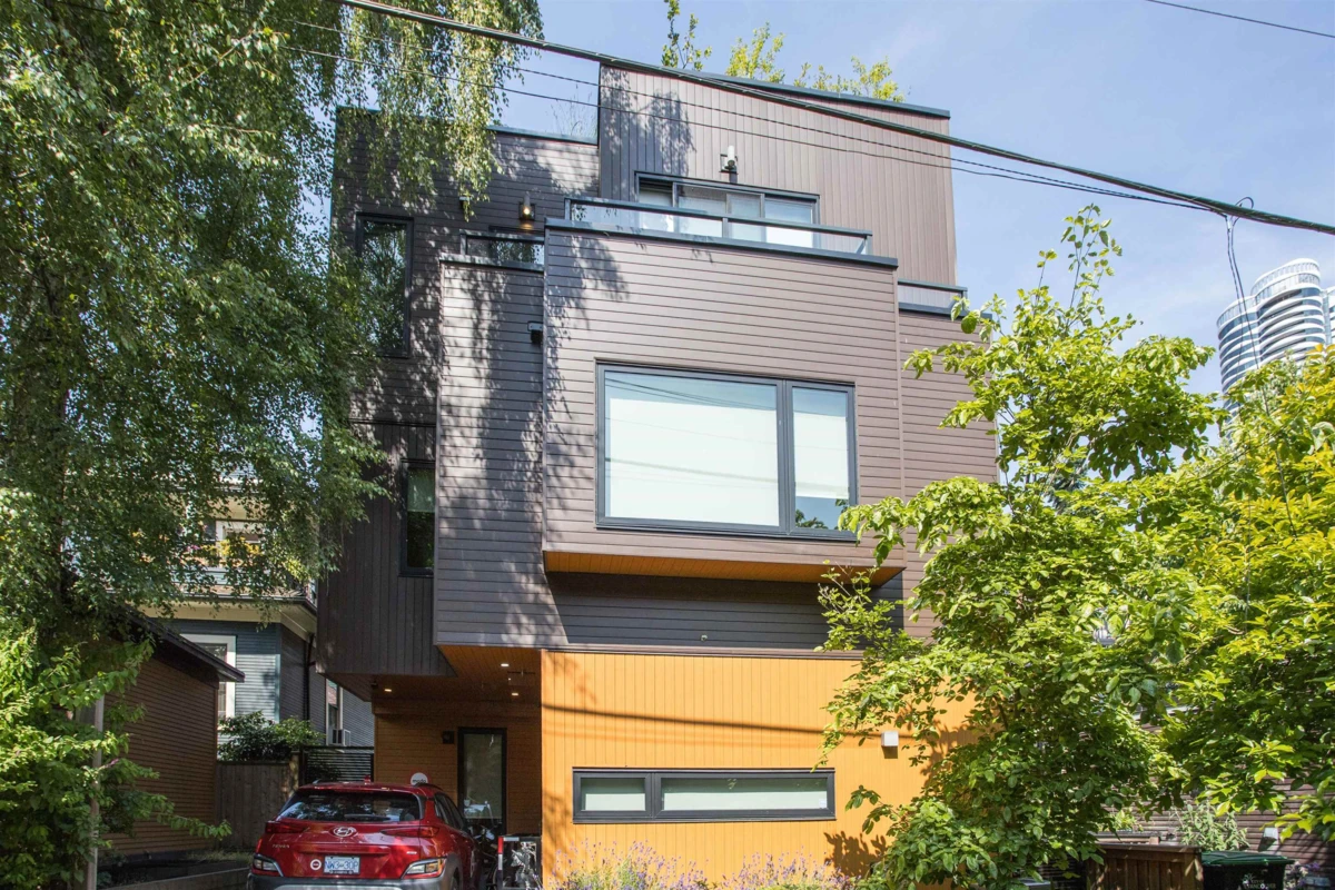 Exterior Rear Photo of 2 1152 Comox Street, Vancouver, BC