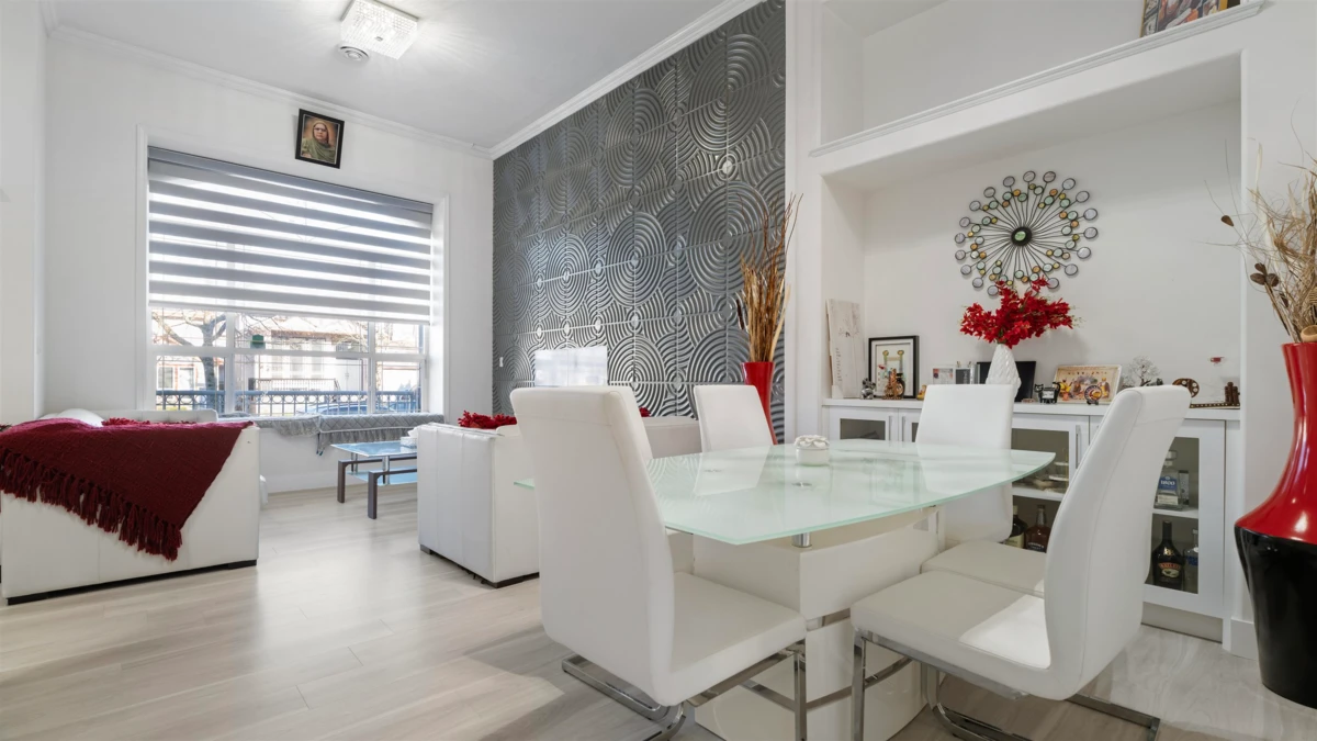 Dining Area Photo of 12572 62b Avenue, Surrey, BC