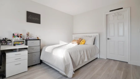Basement Recreation Room Photo of 12572 62b Avenue, Surrey, BC