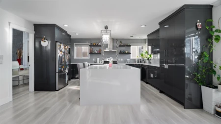 Primary Bathroom Photo of 12572 62b Avenue, Surrey, BC