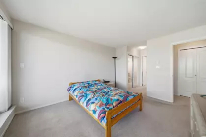 Office / Den Photo of 1003 6622 Southoaks Crescent, Burnaby, BC