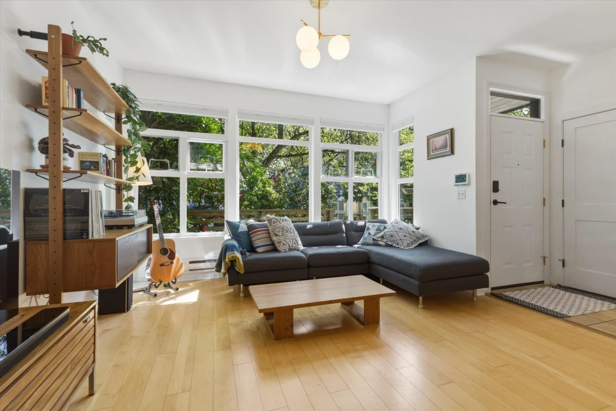 Exterior Rear Photo of 1073 E Pender Street, Vancouver, BC