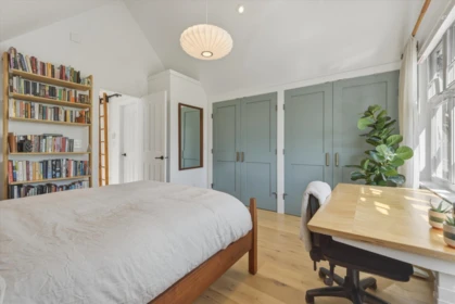 Mudroom Photo of 1073 E Pender Street, Vancouver, BC