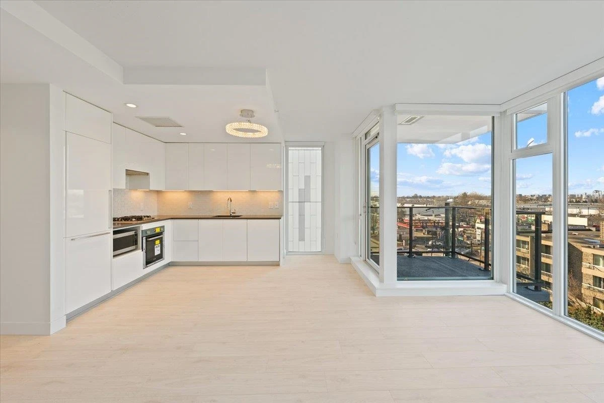 Family Room Photo of 410 8138 Fraser Street, Vancouver, BC