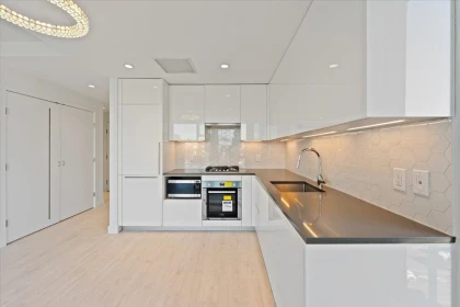 410 8138 Fraser Street, Vancouver, BC, Vancouver — Apartment/Condo for sale