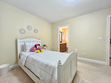 Powder Room Photo of 10158 128 Street, Surrey, BC
