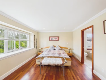 Entry Foyer Photo of 6807 Burns Street, Burnaby, BC