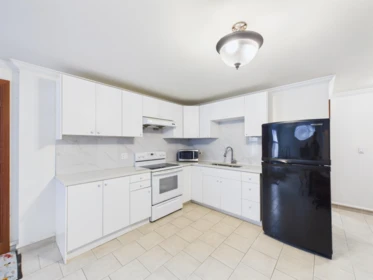 Hot Tub / Spa Photo of 6807 Burns Street, Burnaby, BC